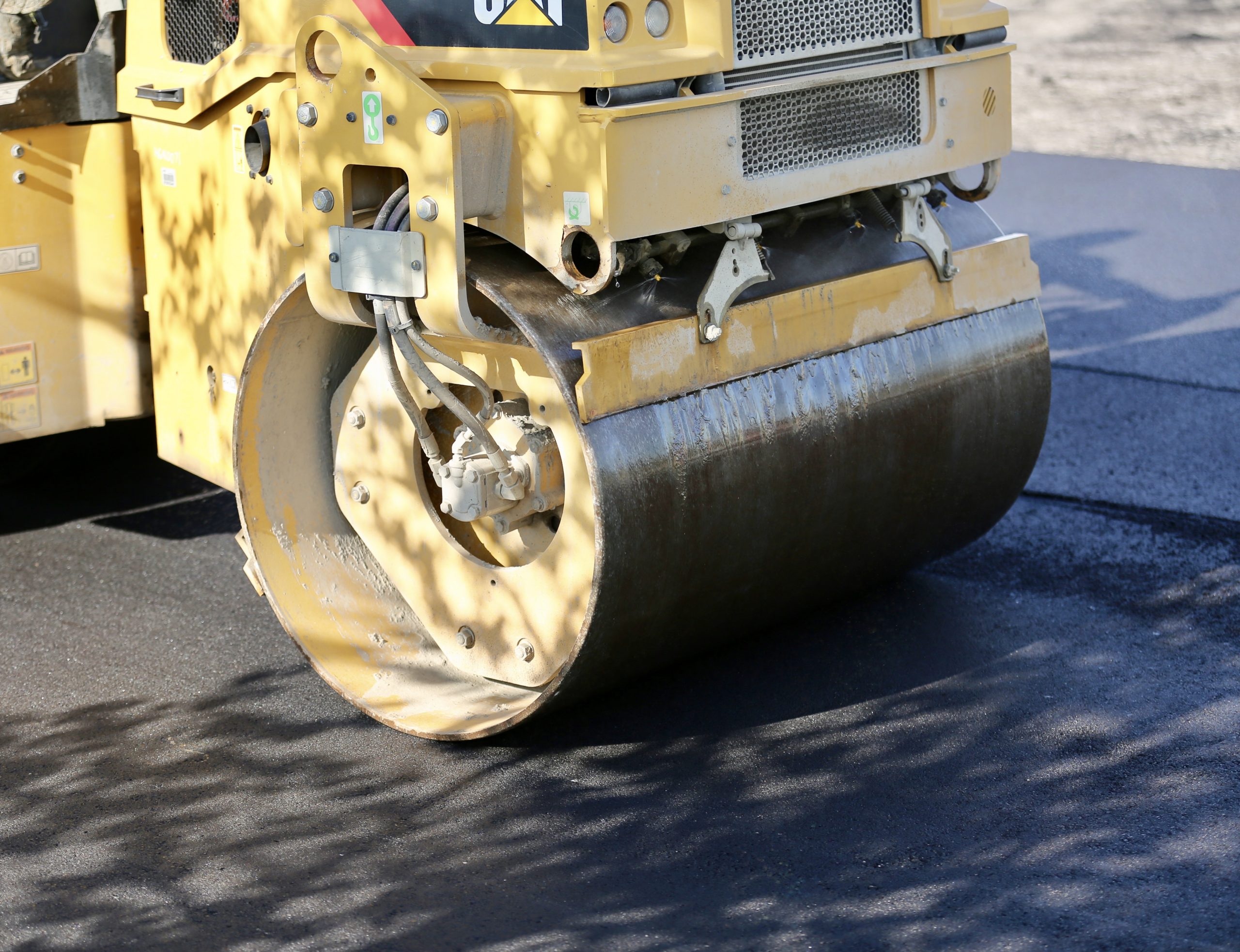How Can You Save 30% on Commercial Asphalt Maintenance in Riverside This Year?